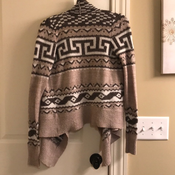 Open sweater - Picture 2 of 3